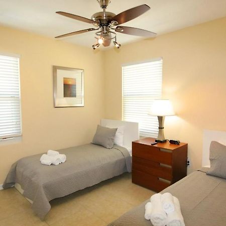 Johns Pass Condo'S- Fully Remote St. Pete Beach Extérieur photo