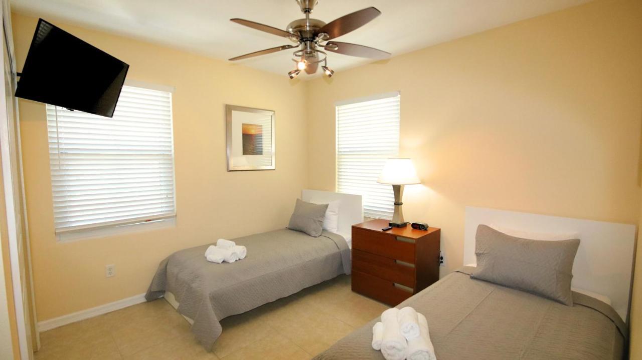 Johns Pass Condo'S- Fully Remote St. Pete Beach Extérieur photo